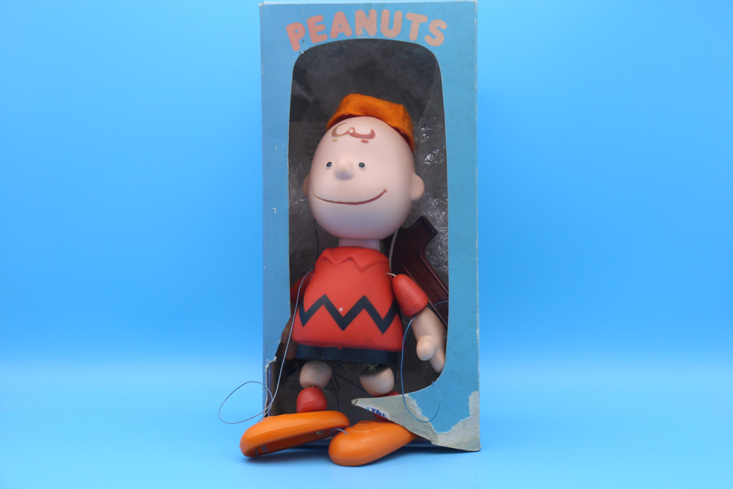 Pelham Puppetのピーナッツ チャーリーブラウン：愛されるパペットの